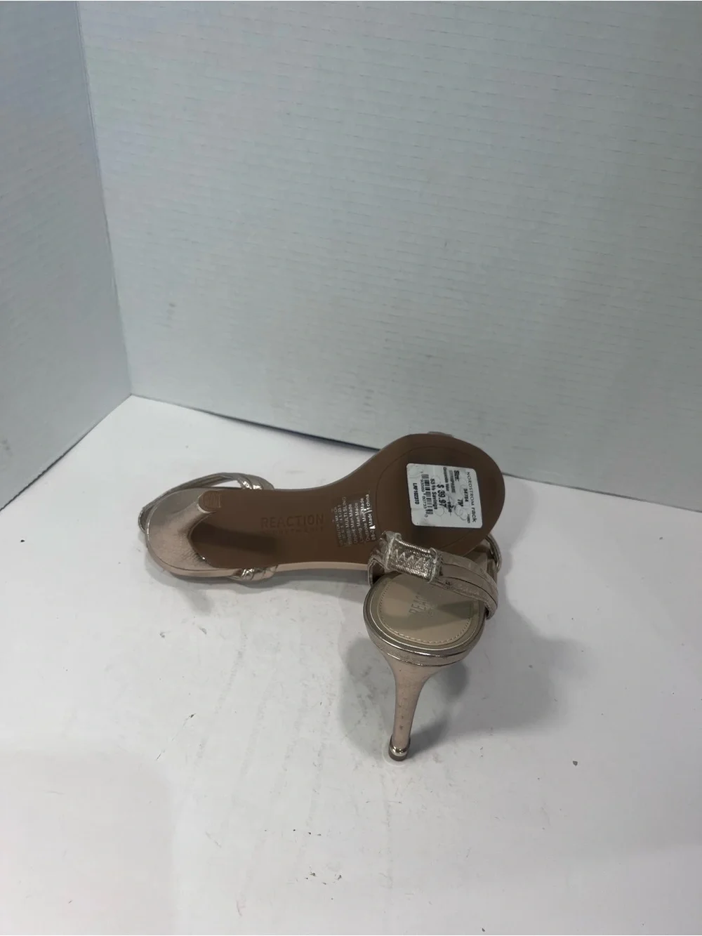 Kenneth Cole Reaction Metallic Nude Strappy Slingback Heels